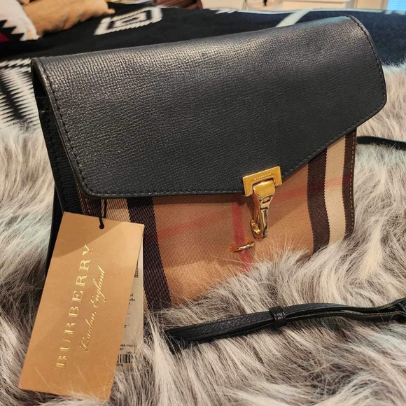 Authentic Burberry Bag. Check the code and you can authenticate. - Picture 7 of 17